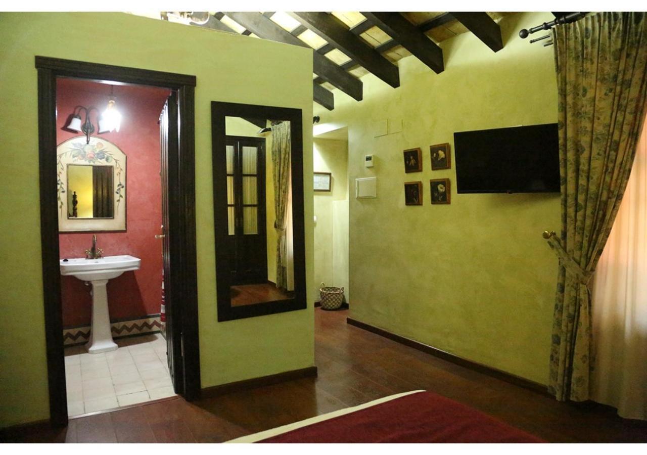 La Casona De Calderon Gastronomic & Boutique Hotel Osuna Esterno foto