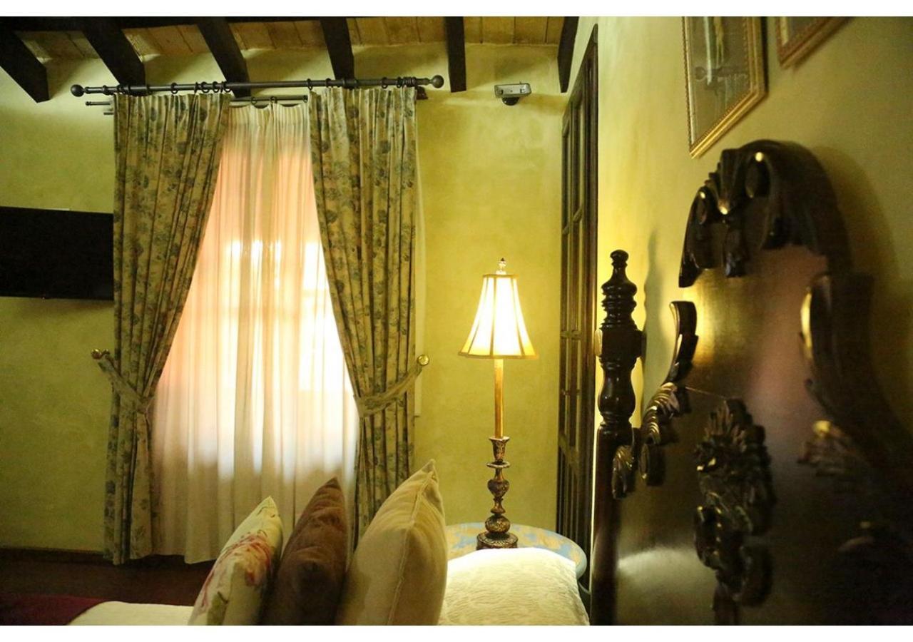 La Casona De Calderon Gastronomic & Boutique Hotel Osuna Esterno foto
