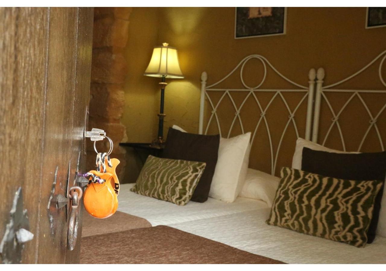 La Casona De Calderon Gastronomic & Boutique Hotel Osuna Esterno foto