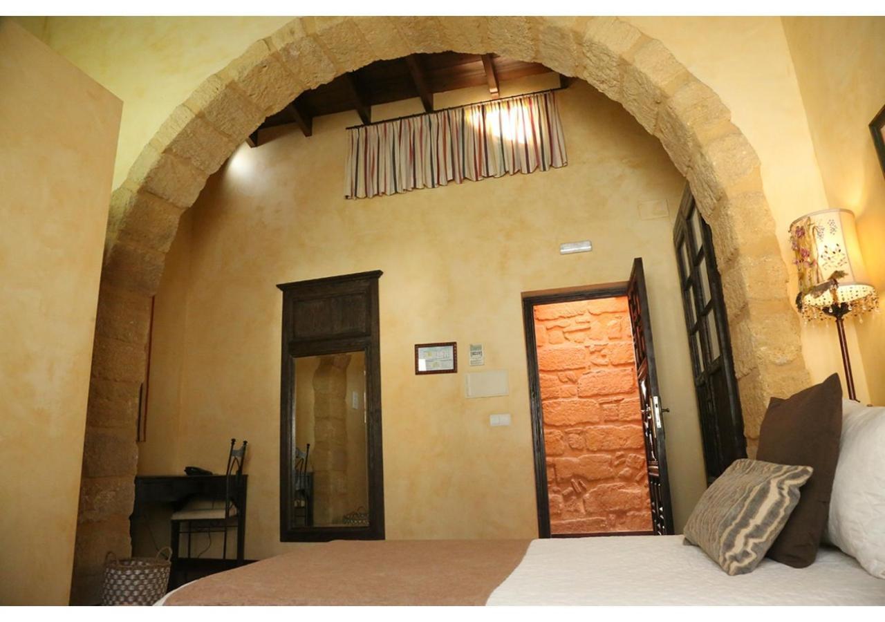 La Casona De Calderon Gastronomic & Boutique Hotel Osuna Esterno foto