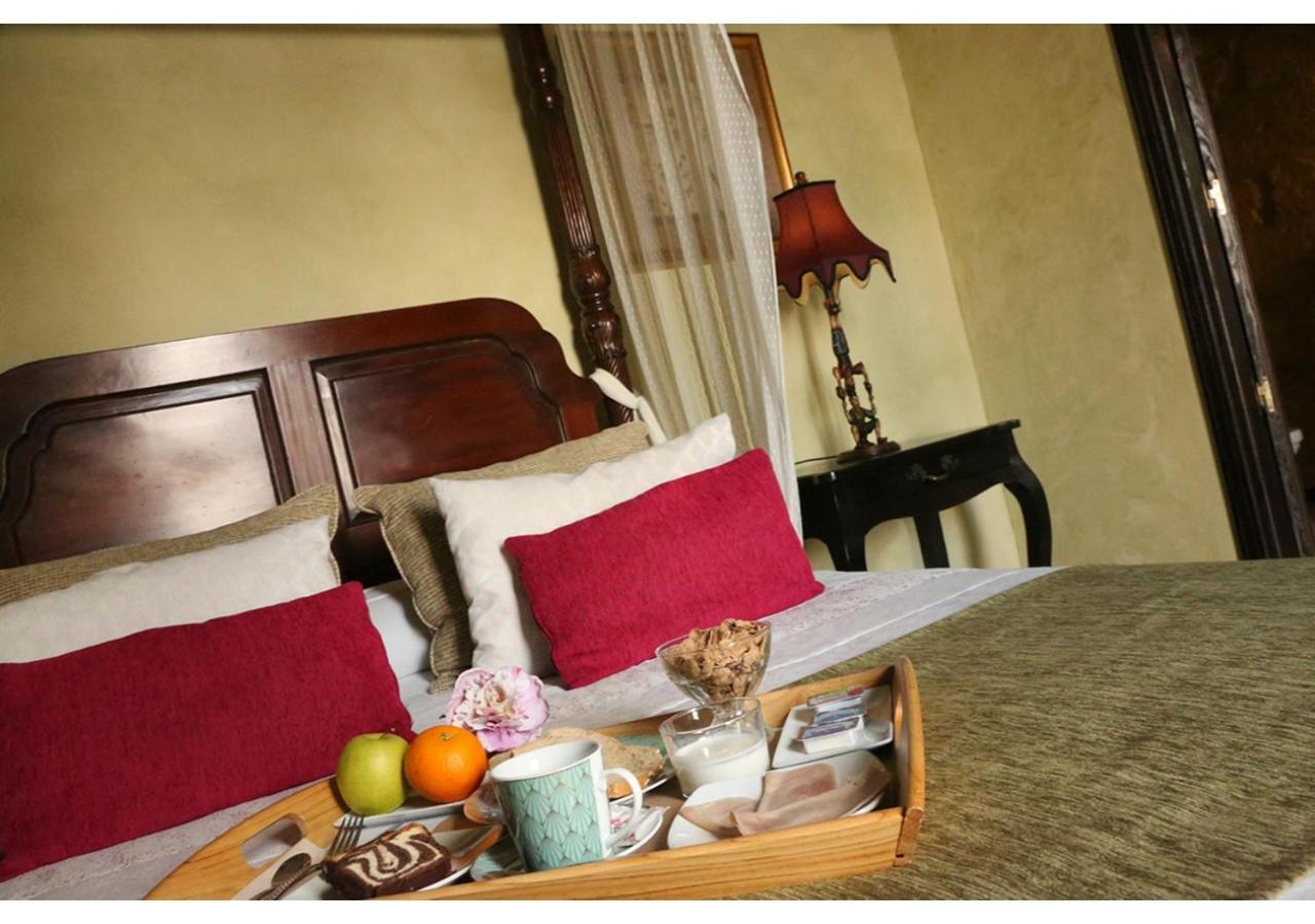 La Casona De Calderon Gastronomic & Boutique Hotel Osuna Esterno foto